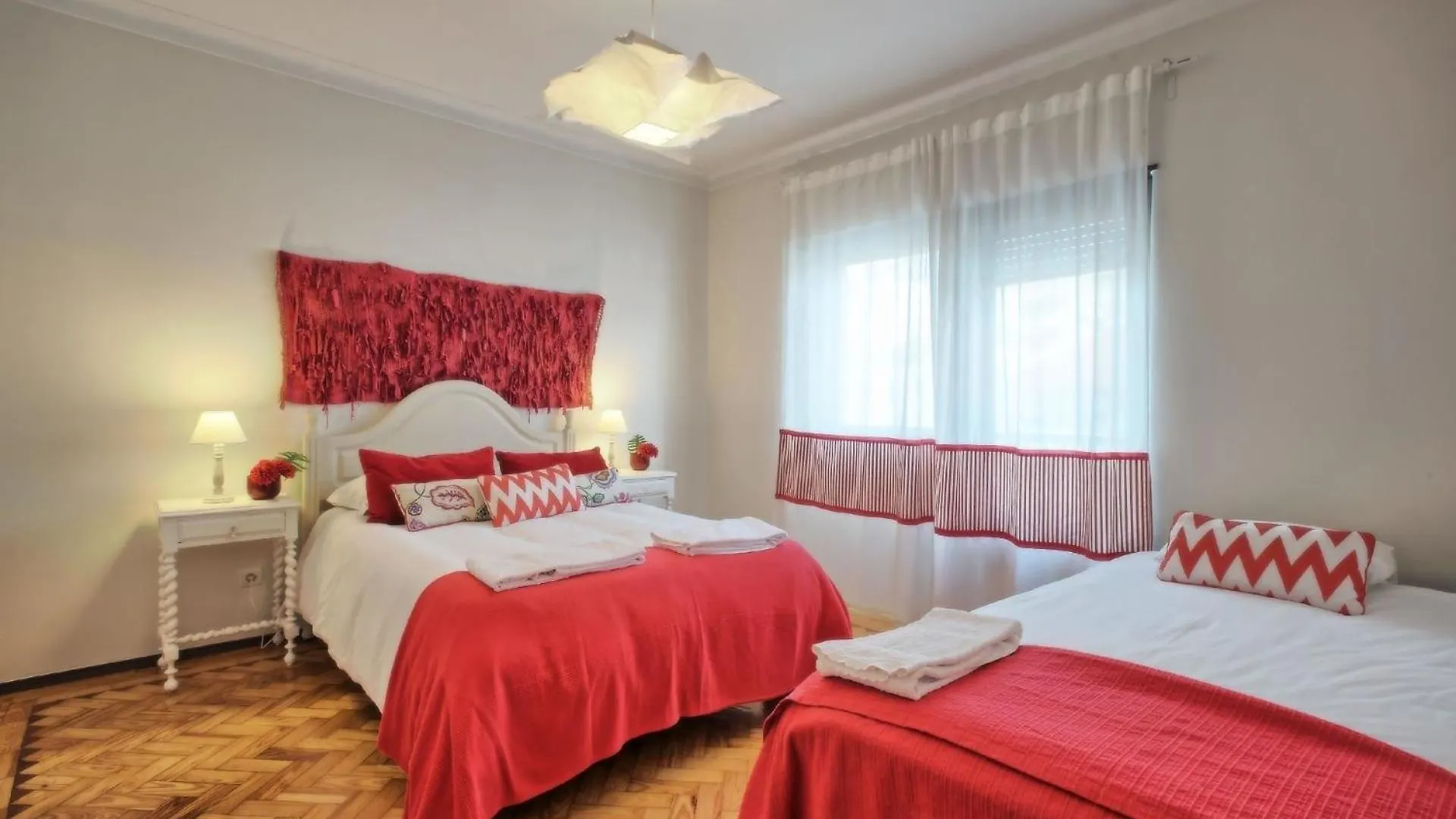 Studio Fuer 20 Personen In Lissabon, Regio De Lisboa Costa De Lisboa Lisbon